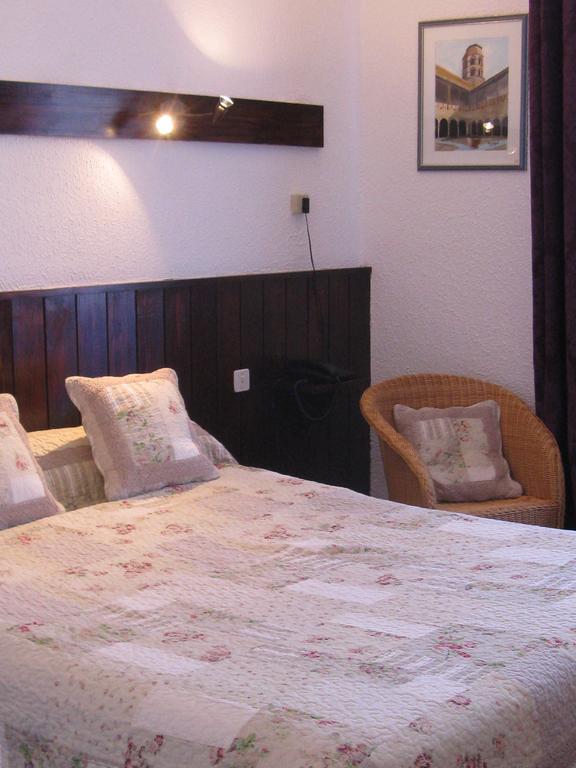 L'Echo Et L'Abbaye Bed & Breakfast La Chaise-Dieu Phòng bức ảnh
